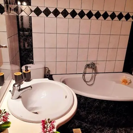 το σπίτι του γιάννη * Pýli