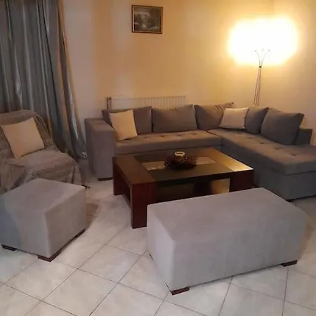 شقة το σπίτι του γιάννη Pýli