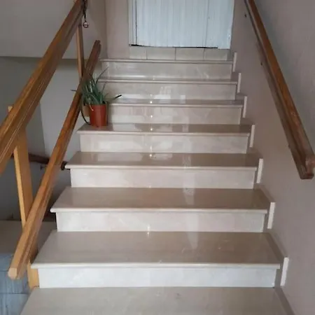 شقة το σπίτι του γιάννη Pýli