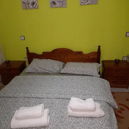 شقة το σπίτι του γιάννη Pýli